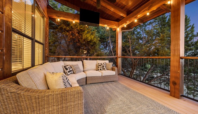 Lake Travis Hill Country Hollows Resort Cabin