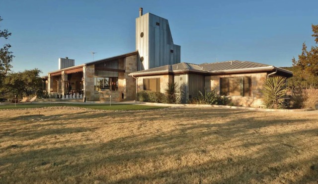 Lake Travis Waterfront, Pool, Pool Table, Shuffleboard, Floating Boat Dock