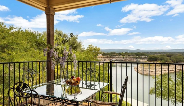 Lake Travis Waterfront Home: Boat Dock, Balcony