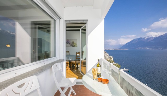 Lake view 2 bedroom in Porto Ronco, Porto Ronco, Ascona, Switzerland