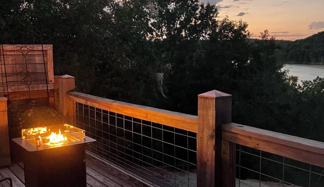 Lake View, 3 Decks, King Bed, Fire Pit, Dogwood Canyon-15 min.