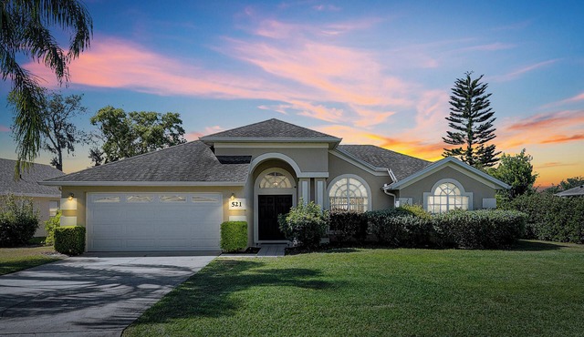 ⛱ Lake View - 4 Bed - Sunridge Wood - South Facing Pool Home ✈