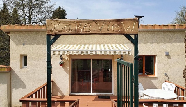 Lake View 4 Person Gite