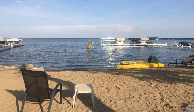 Lake View! 50 ft from Beautiful Rush Lake