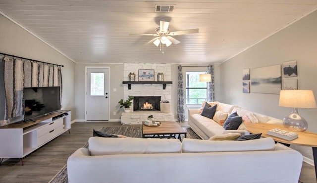 Lake View and Decks Pet-Friendly Mabank Home
