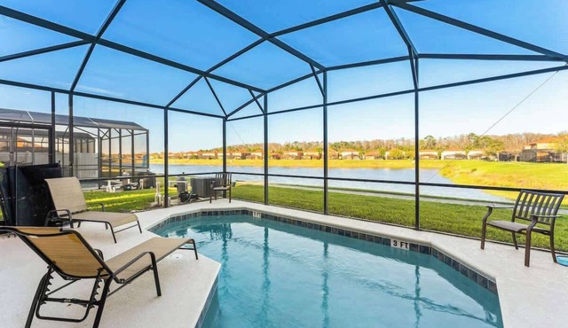 Lake View and Private Pool 4BR at Bella Vida
