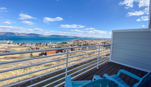 Lake View Condo 942# 4, amazing views of Bear Lake