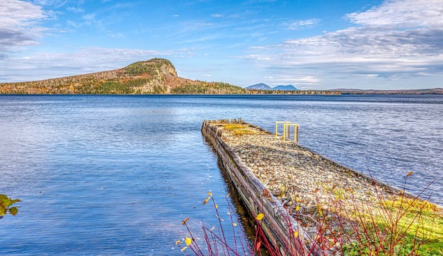 Lake view condo overlooking Mt. Kineo with shared dock, balcony & fast WiFi