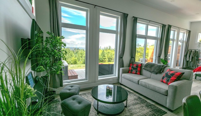Lake View Cottage W/Private Hot Tub-Moose Meadow