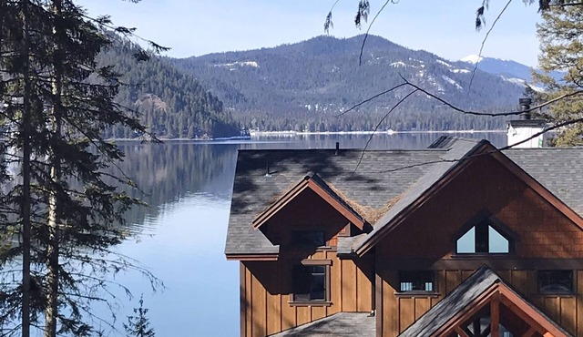 Lake View Couples Get-Away —nYear Round Fun!