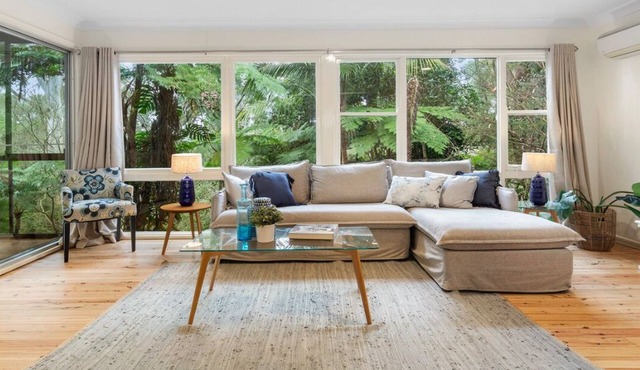 Lake view, Forest home