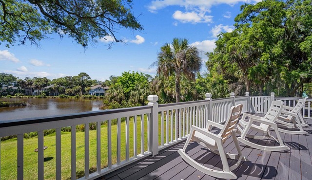 Lake View, Golf Cart, Pets Considered,Club Cards, 412 Skimmer Cove