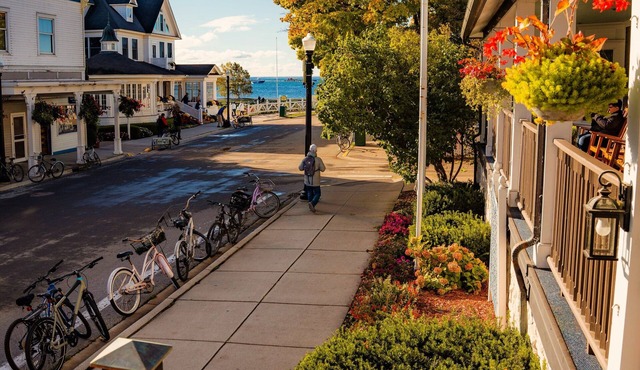 Lake View Hotel