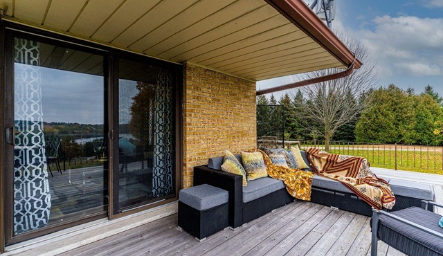 Lake View House on 5 acres with trail access