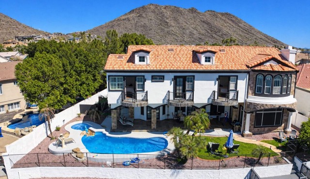 Lake View Luxury Castle Retreat