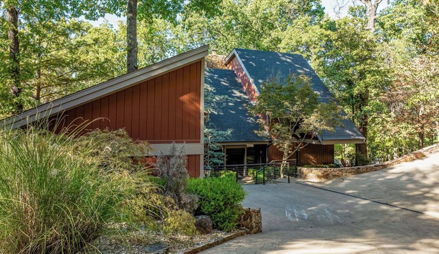 Lake-View 'Pelican Point Retreat' in Afton!