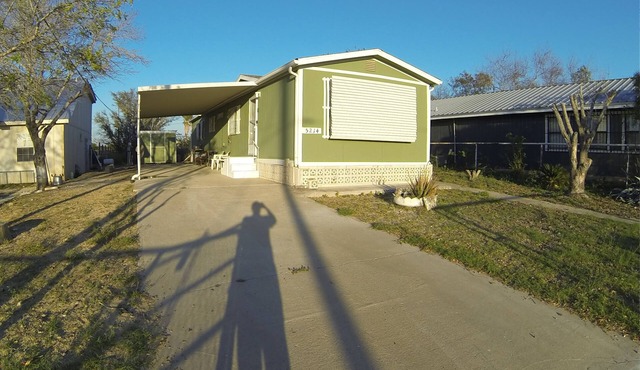 Lake view, Perfect Family Getaway at Falcon Lake is at BASSMANS LODGING