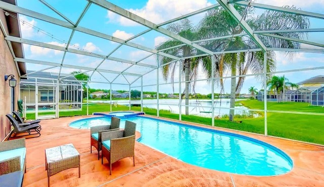 Lake View Private Pool Home Near Disney and Airport