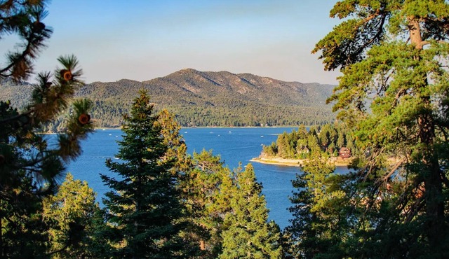 Lake View Resort · Pool · Hot Tub · Oktoberfest!