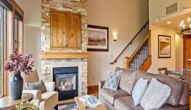 Lake View Retreat|Includes Two 1-Day Lift Tickets