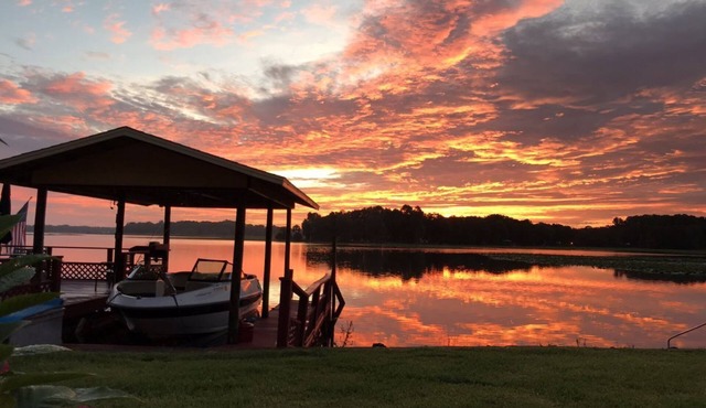 Lake View Retreat Loaded For Fun, with STUNNING Views!