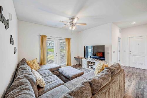Lake View Suite - POOL, Pet frdly, Nr DTWN NasJax