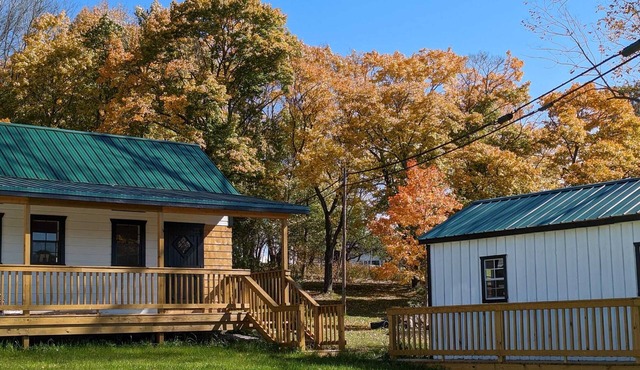 Lake View Tiny Homes - Pontoon and/or Slip Available