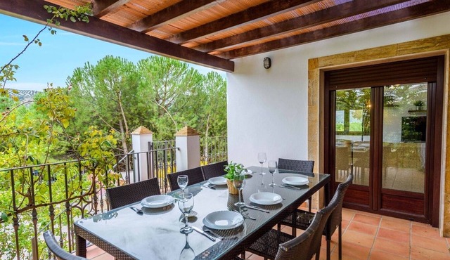 Lake view villa Iznájar by Ruralidays
