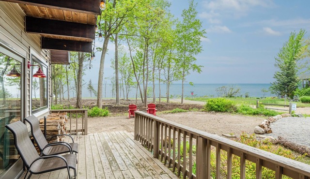 Lake Views, firepit and summer fun at Haven Fun
