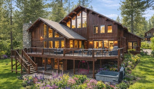 Lake Views King Cabin w Hot Tub, Trails & Sleds