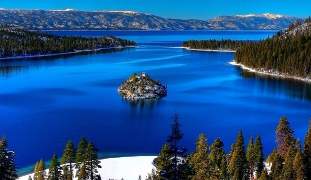 Lake Views! *SKI OUT on Heavenly Mountain* No traffic, 8,000 ft. elevation