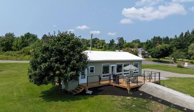 Lake & Vineyard View