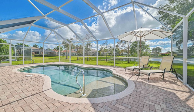 Lake Vista: 2 BR, 2 BA House in Estero, Sleeps 6