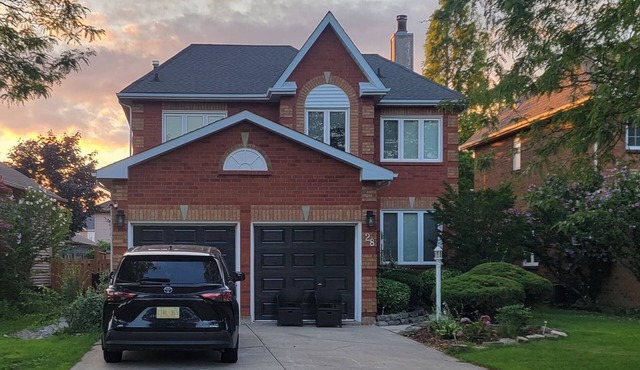 Lake Walk House a 3 Bed 2 Bath Basement Apartment in the Golden Horseshoe