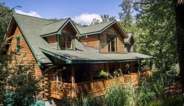 Lake Wallenpaupack Heaven's Haven hottub beach rights