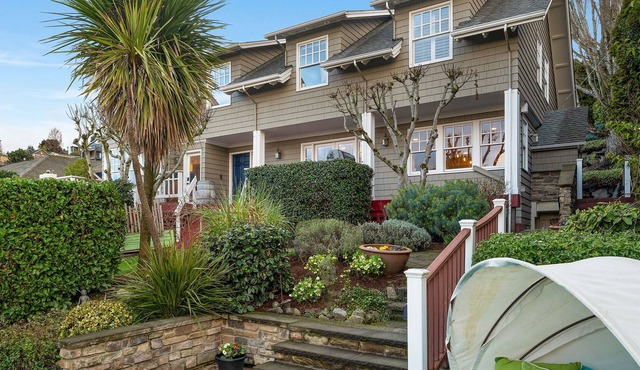 Lake Washington Beach access for paddle boards and swimming