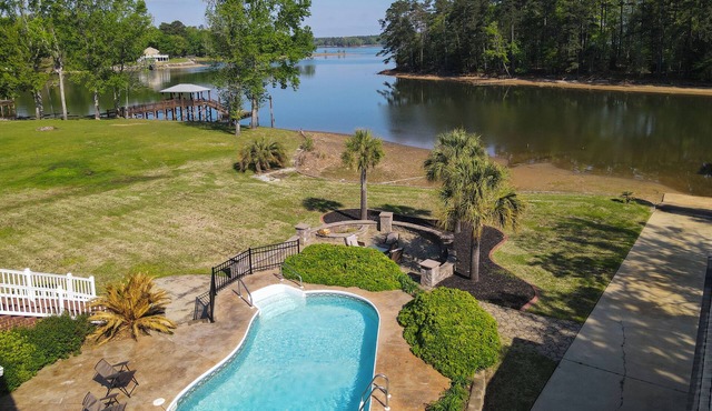 Lake Wateree Family Retreat!