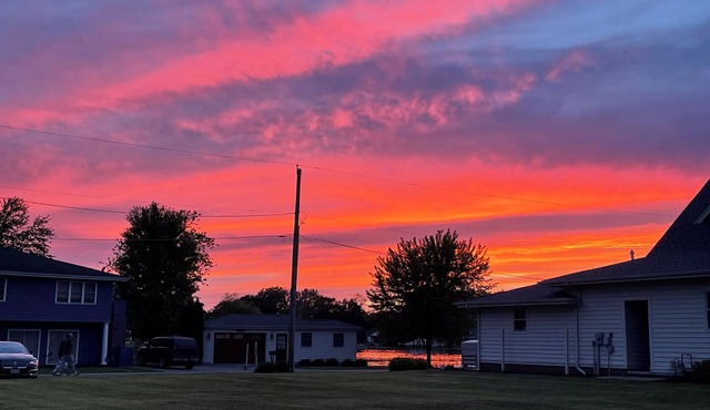 Lake Wawasee Channel Home. 3 Bedrooms, 2.5 Baths. Sleeps 9.