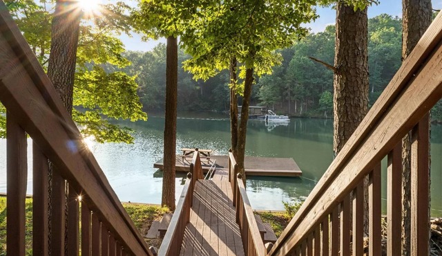 Lake Wedowee Oasis | Sleeps 12 | On The Lake!