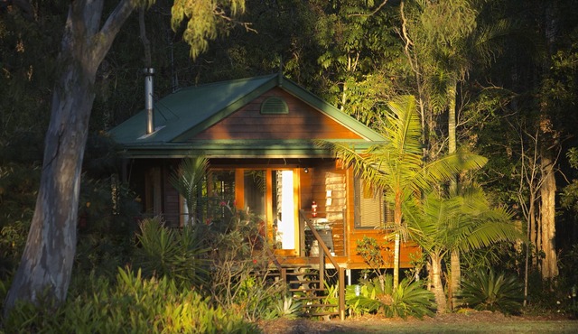 Lake Weyba Cottages Noosa