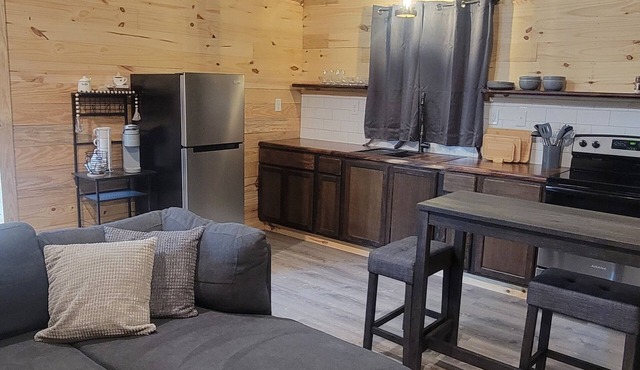 Lake Whisper 124 nCozy 1-bedroom cabin in Laguna Park