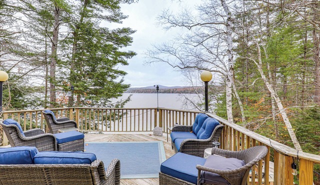 Lake Winnisquam Home: Fish, Hike & Explore!