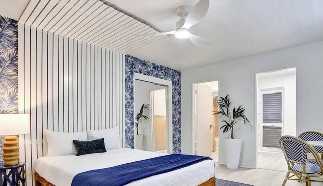 Lake Worth Studio with Kitchenette and Shared Yard