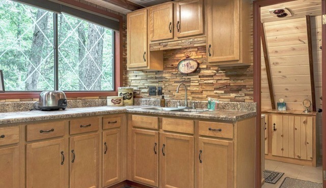 Lake Wunderbar Wilderness Cabin