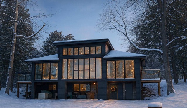 Lakefield House Rental - Spacious 3-Bedroom Home on the Lake