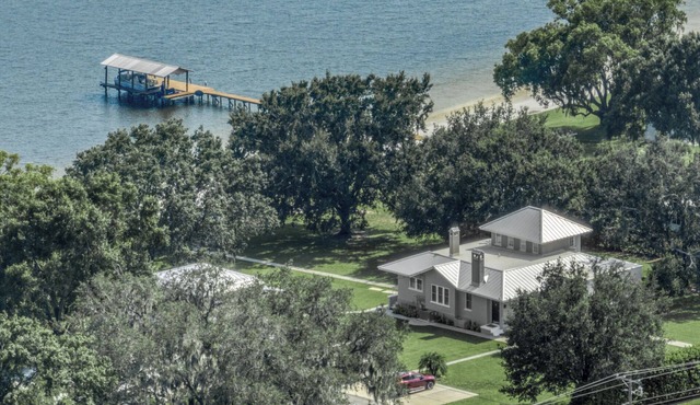 Lakefront 1-bedroom apartment at Villa Lotela in pleasant Avon Park - Apt. 2