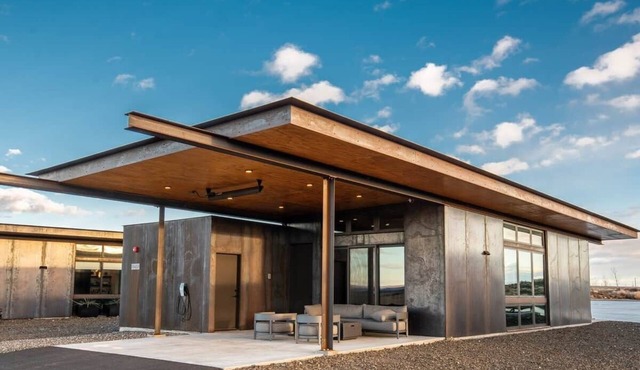 Lakefront 2 Bdrm at the Gorge