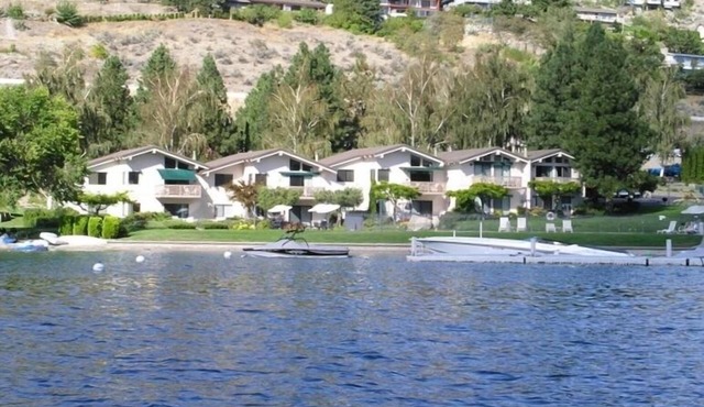 Lakefront 2B/2B Condo in Spader Bay Condos Close to Downtown Chelan