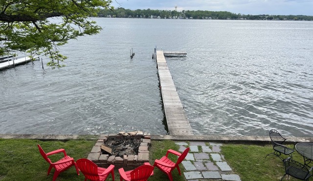 Lakefront 4 Bedroom Home on Conesus Lake