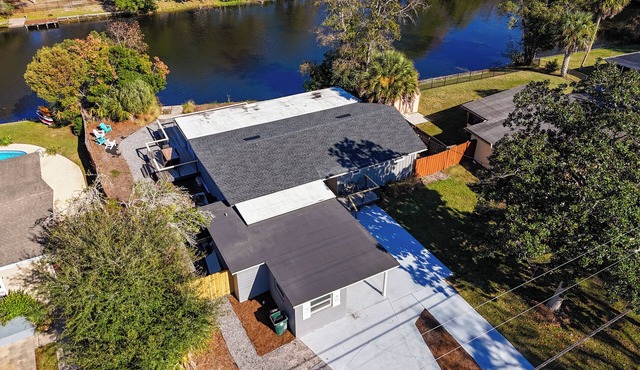 Lakefront 5BR/4BA Home w/Hot Tub, Fire Pit & BBQ – Perfect for Groups!
